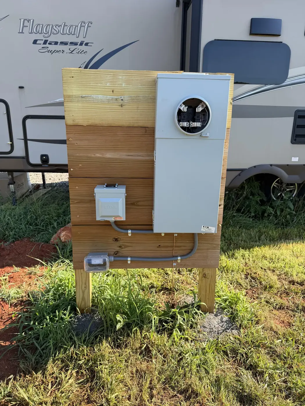 New 200-amp pedestal service